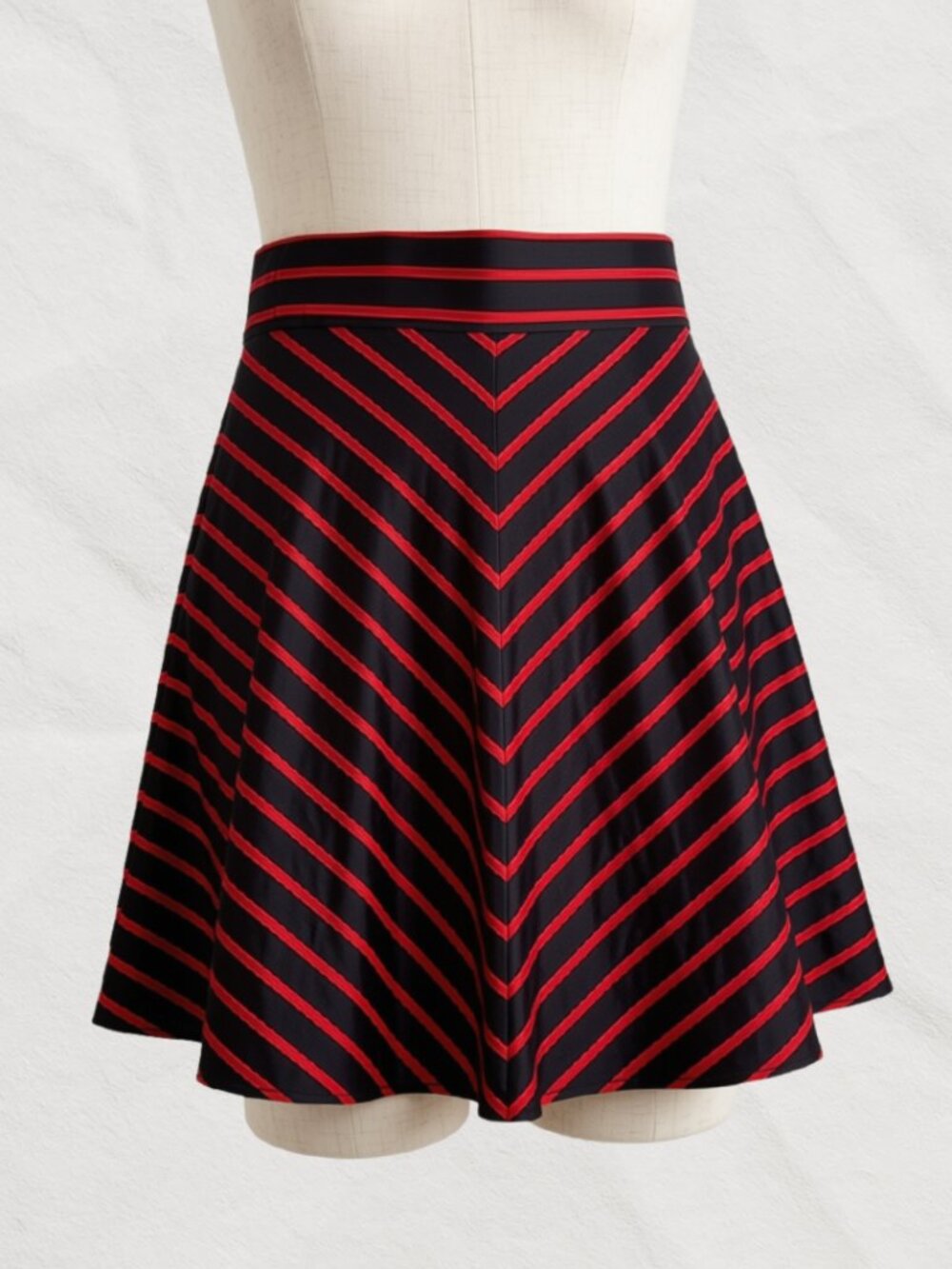 Ann Taylor Petite SP Black Red Chevron Stripe A-Line Skirt